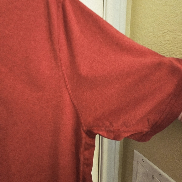 Nike Men’s Large Dark Red Dri-Fit Athletic Shirt – 100% Polyester Stretch Tee - Picture 8 of 13